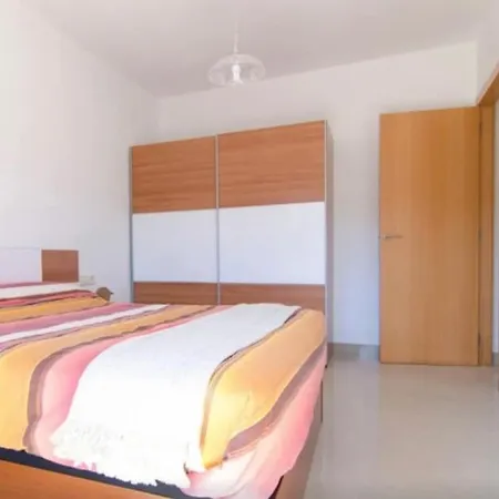 Gleymar Villa *