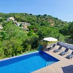 Gleymar Villa *