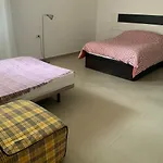 Gleymar Villa *